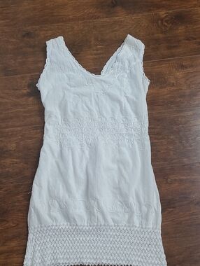Cotton Natural Women's White Embroidered Swim Cover  V-Neck Tank Top Large